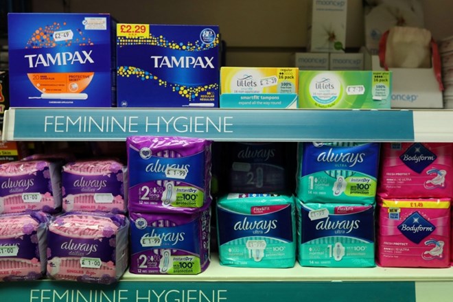 Škotski poslanci podprli brezplačne higienske vložke in tampone za vse ženske