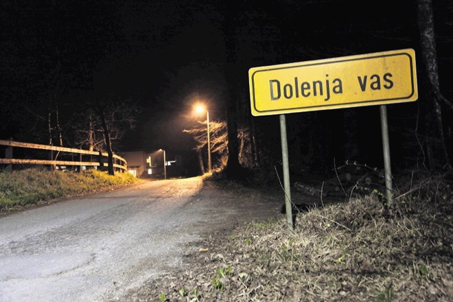 Spor med zakoncema v Dolenji vasi pri Črnomlju se je v četrtek popoldne končal tragično.