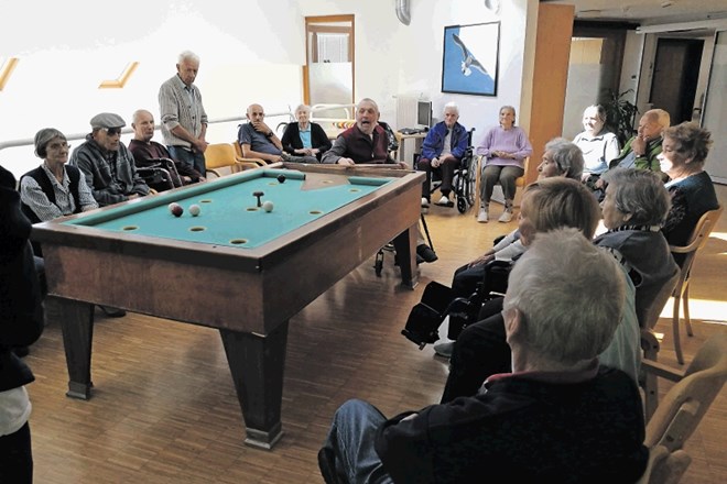Takšne skupinske dejavnosti so v Domu starejših občanov Preddvor trenutno prijeten spomin, tako zaposleni kot stanovalci pa...