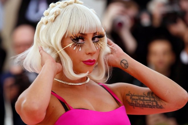 Megazvezdnica Lady Gaga je za   koncert v sedmih dneh zbrala 35 milijonov dolarjev. In to vse po telefonu, saj je že več kot...