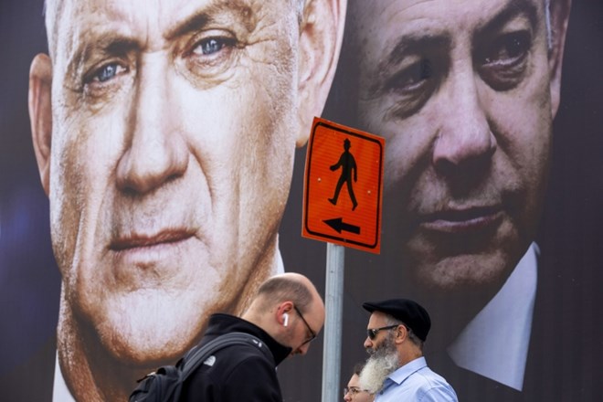 Beni Ganc (levo) in Benjamin Netanjahu (desno)