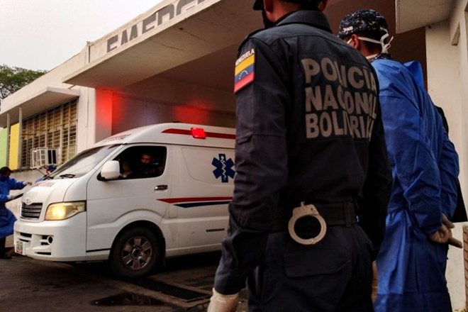 V nasilnem uporu v venezuelskem zaporu najmanj 17 mrtvih