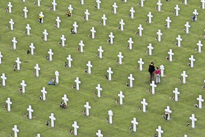 Pokopališče pri Margratnu na Nizozemskem, kjer so k zadnjemu počitku položili več kot 8300  ameriških vojakov.