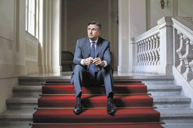 Pahor začel posvetovanja s poslanskimi skupinami o kandidatih za ustavnega sodnika