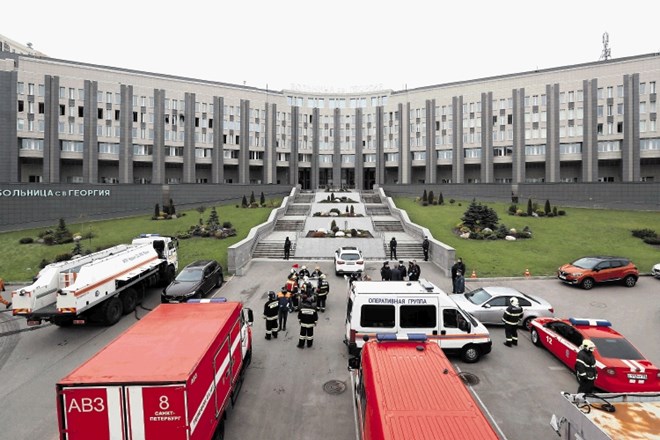 Zaradi požarov v ruskih bolnišnicah umaknili sporne ventilatorje