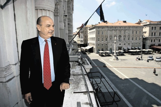 Predlagatelj praznovanja odhoda jugoslovanskih partizanov iz  Trsta pred 75 leti  je župan Roberto Dipiazza.