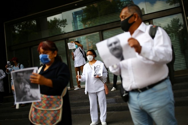 Demonstracije zdravstvenih delavcev v Mehiki.