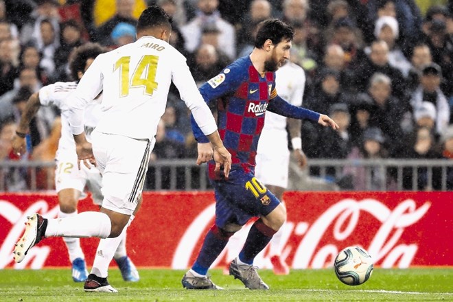Vodilno Barcelono in Real Madrid na prvenstveni razpredelnici ločita le dve točki.