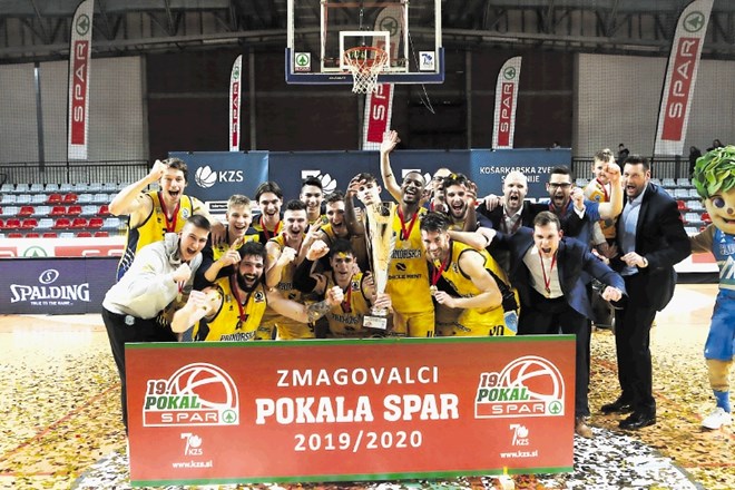 Primorska je na koncu dobila licenco za nastopanje v prvi košarkarski ligi, 17. septembra pa se bo v superpokalnem obračunu...