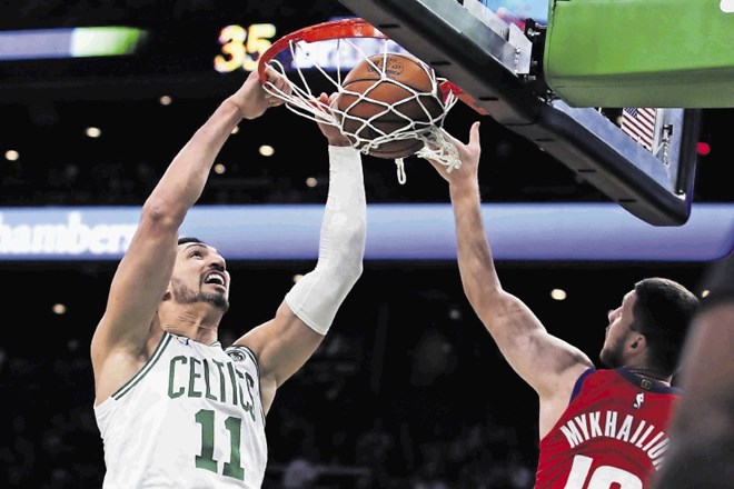 Enes Kanter od te sezone igra v dresu Boston Celtics, ki so že njegov peti klub v košarkarski ligi NBA.