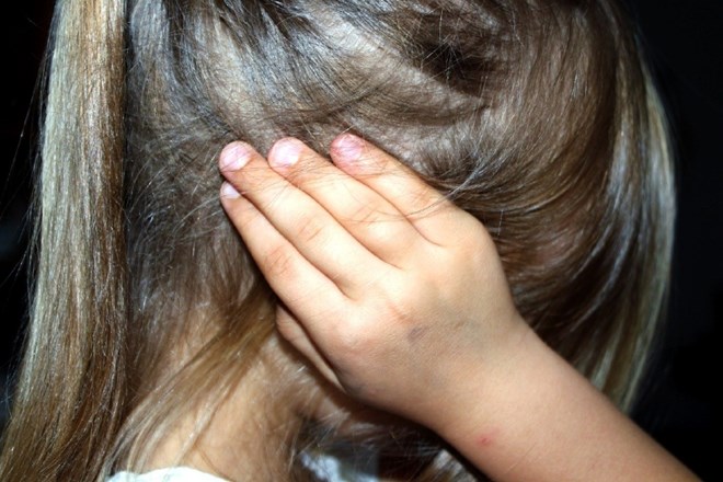 Petina otrok v Evropi žrtev spolnega nasilja