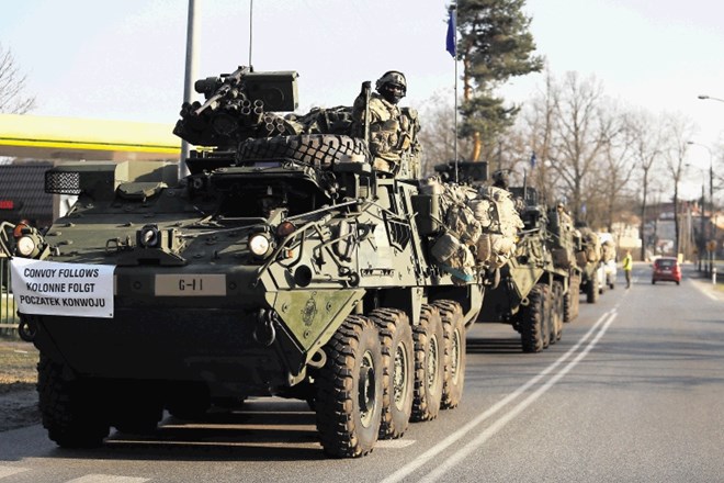 Premik ameriške vojske v Evropi in delni umik nazaj v Združene države po oceni slovenskega obrambnega ministrstva ne bi...