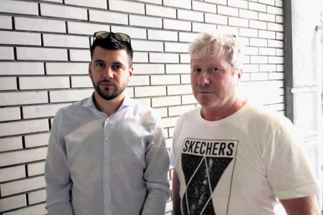 Odvetnik Vid Cepič (levo) je v imenu Dejana Skrta (desno) proti državi vložil kar 350.000 evrov visok odškodninski zahtevek...