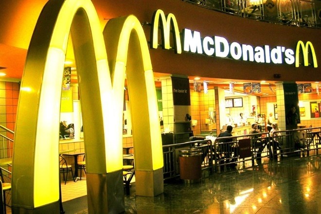 McDonalds s tožbo proti nekdanjemu direktorju