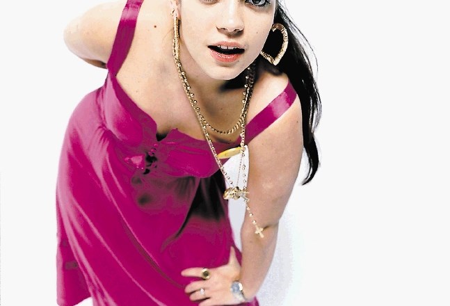 Britanska pevka Lily Allen se je po obisku Italije odločila še za skok na Hrvaško.