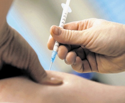 Obvezno cepljenje je eden najpomembnejših javnozdravstvenih ukrepov, poudarjajo na ministrstvu za zdravje.