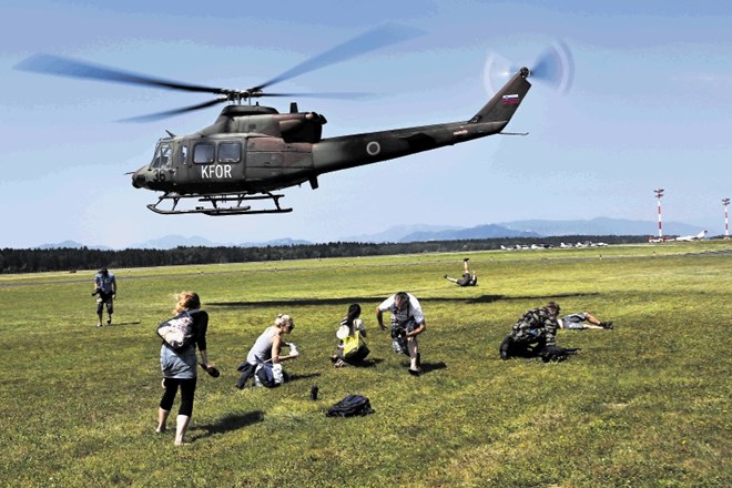 Nove vojaške helikopterje, ki bi jih kupili  v okviru načrtovanih 780-milijonskih investicij za oboroževanje, naj bi...