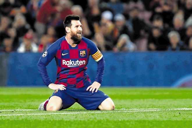 Španski in svetovni mediji so odločitev Lionela Messija, da zapusti Barcelono, označili za enega največjih pretresov v svetu...