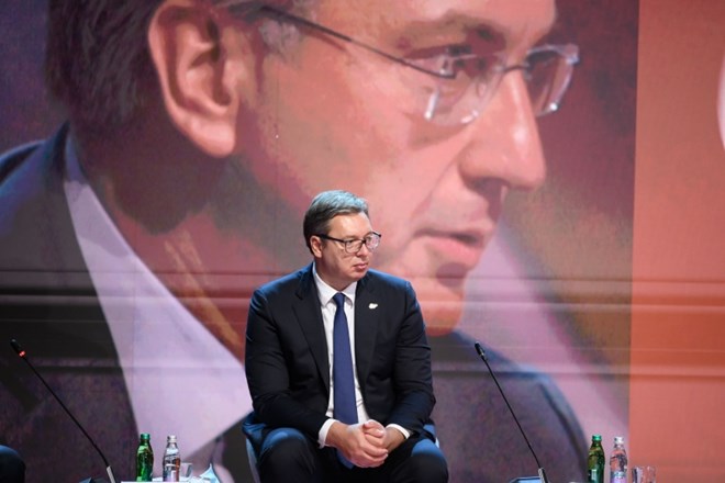 Srbski predsednik Aleksandar Vučić se je iz blejskega straškega foruma odpravil v Washington.