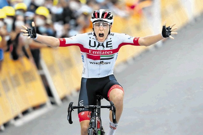 Slovenski kolesar Tadej Pogačar (UAE Team Emirates) se je včeraj takole veselil svoje prve etapne zmage na Touru, po kateri...