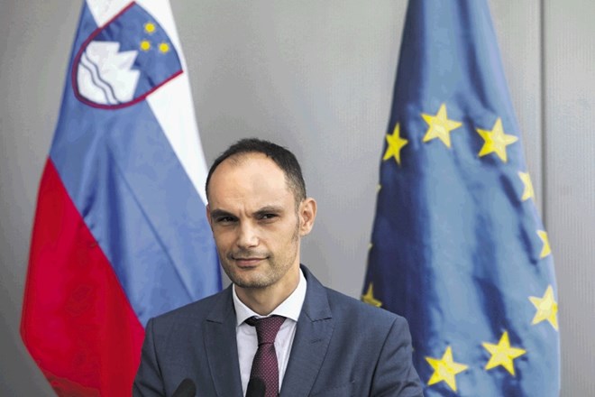 Zunanji minister Anže Logar napoveduje prevetritev zunanjepolitične strategije Slovenije. Čeprav je obstoječa dobra, pa Logar...
