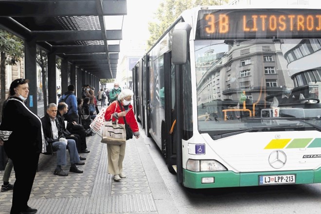 Ljubljanski potniški promet od sredine marca do sredine maja ni smel opravljati avtobusnih prevozov niti tržiti drugih...