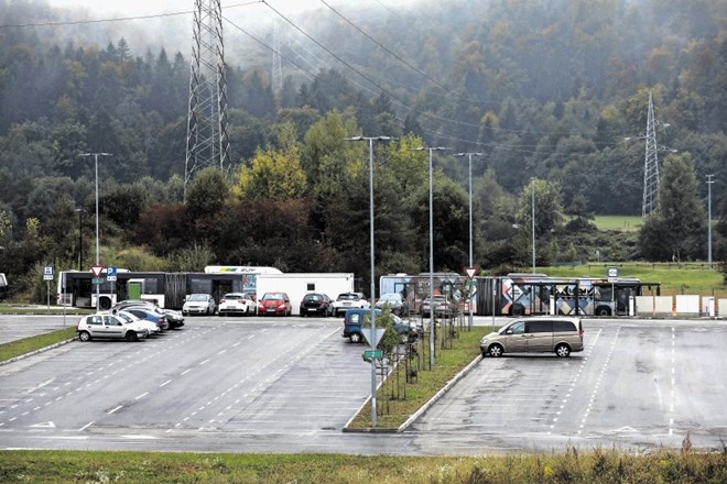 Po podatkih javnega podjetja Ljubljanska parkirišča in tržnice je v Stanežičah do zdaj parkiralo 1050 vozil.