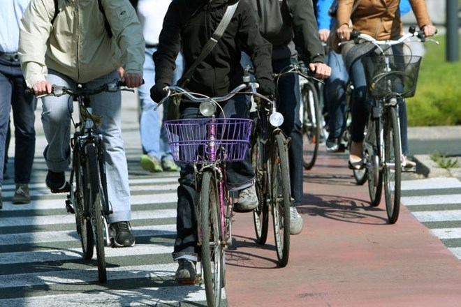 Prepovedani smučanje in kolesarjenje