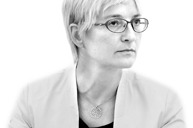 Znamka: Irena Ilešič Čujovič, predsednica sindikata zdravstva in socialnega varstva