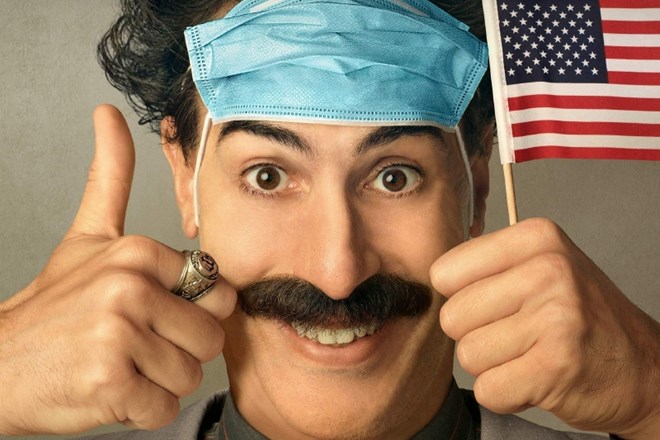 Sacha Baron Cohen z Boratom 2 nagovarja Američane, naj ne volijo Trumpa.