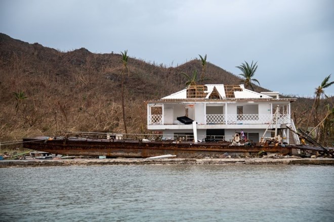 Tropska nevihta Iota v Srednji Ameriki terjala več kot 30 življenj