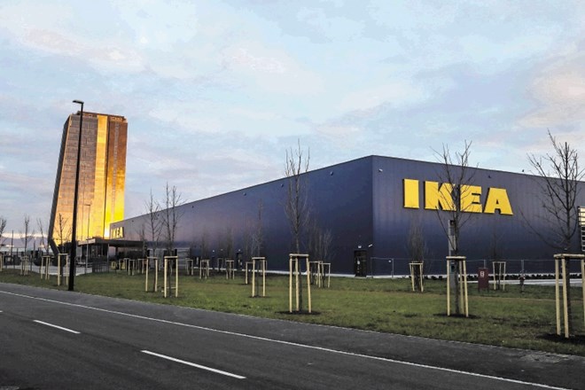 Družba Ikea je zaključila postopek množičnega zaposlovanja in nekatere sveže sodelavce že začela usposabljati. Trgovina bo...