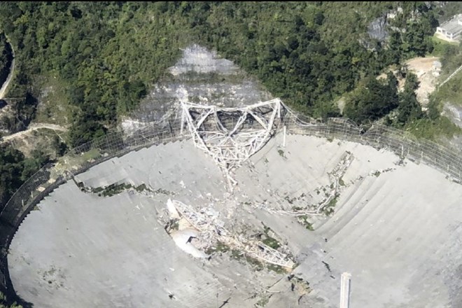 Zrušil se je znameniti radijski observatorij Arecibo v Portoriku 