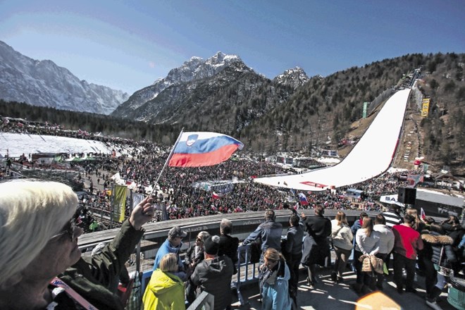 Najboljši skakalci sveta so se v Planici nazadnje ustavili marca 2019.