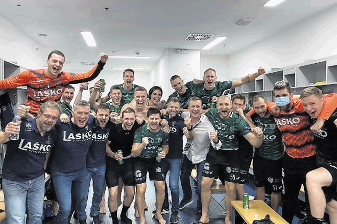 Rokometaši Celja Pivovarne Laško so se oktobra takole veselili zmage v Zagrebu, danes pa so ostali brez povratnega dvoboja s...
