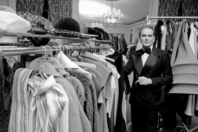 Umrl francoski modni oblikovalec Pierre Cardin
