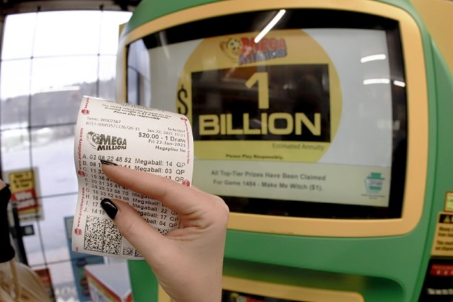 V ZDA igralec lota s pravimi številkami zadel milijardo dolarjev 