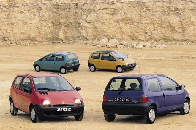Renault twingo je bil velika uspešnica predvsem v prvi generaciji (na fotografiji), nato pa je bilo zanimanja zanj vedno...