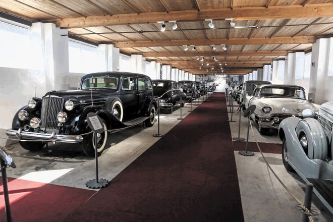 Ena najbolj znanih zbirk v Tehniškem muzeju je zbirka avtomobilov Josipa Broza - Tita.