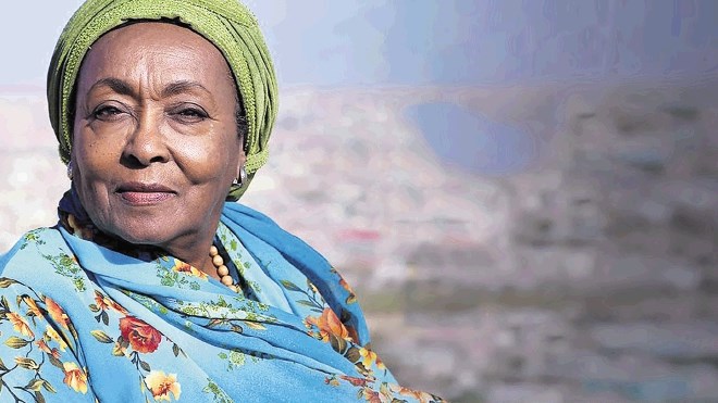 Edna Adan Ismail je vse svoje premoženje vložila v gradnjo porodnišnice v Somalilandu, v želji, da bi zmanjšala veliko...