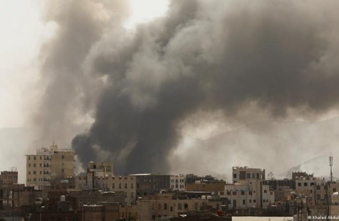 V požaru v begunskem centru v Jemnu umrlo najmanj 80 ljudi