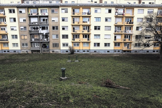 V Ljubljani povpraševanje še vedno močno presega ponudbo, zato cene tako rabljenih kot novih stanovanj vztrajno rastejo.