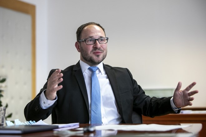 Taxi reformo podpira večina državljanov Slovenije, pravi minister za infrastrukturo Jernej Vrtovec.