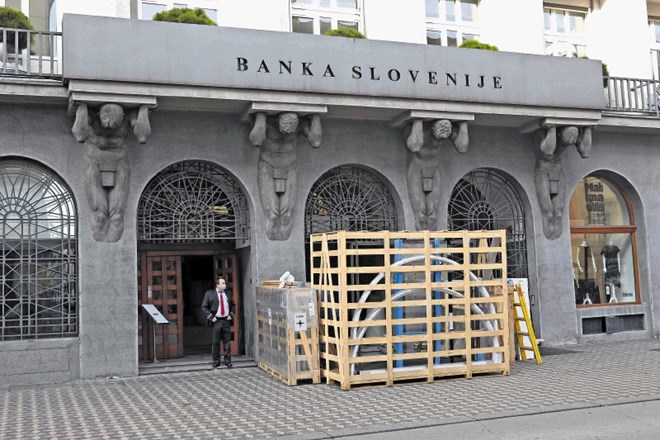 Kot je na današnji tiskovni konferenci Banke Slovenije povedal njen guverner Boštjan Vasle, so se odločili za aktivnejšo...