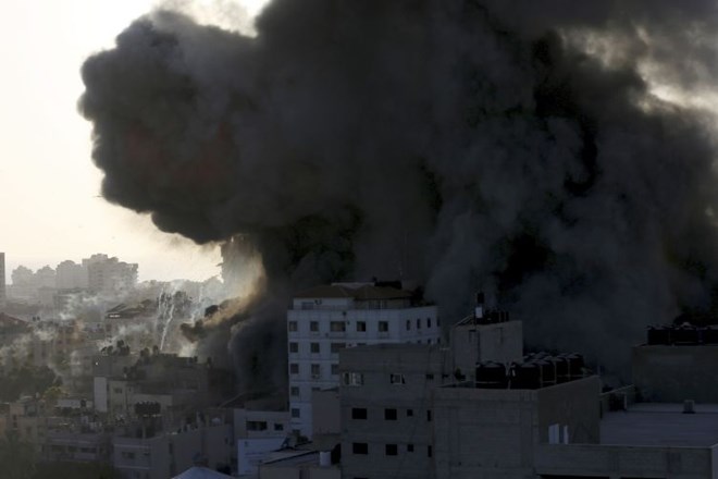 Najhujše obstreljevanje med izraelsko vojsko in palestinskimi gibanji z območja Gaze v zadnjih sedmih letih je od ponedeljka...