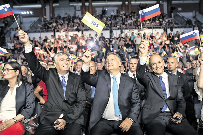 Evropski poslanec Milan Zver, madžarski predsednik vlade Viktor Orban in predsednik SDS Janez Janša.