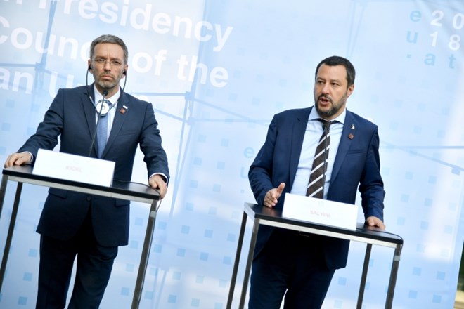 Herbert Kickl (levo) je v soboto uradno postal novi predsednik FPÖ.