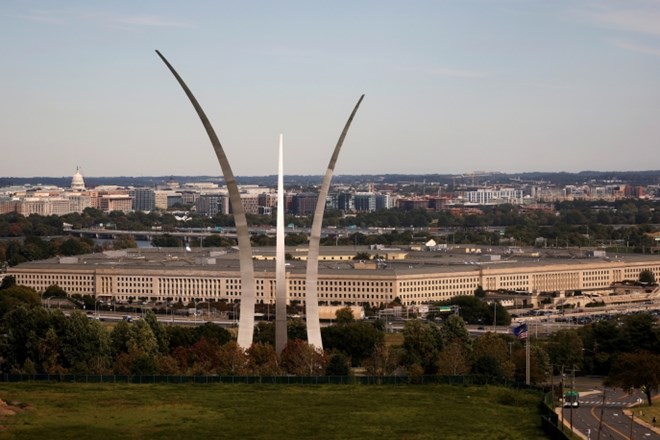 Poročilo je Pentagon v skladu s svojo zakonsko obveznostjo v petek predal ameriškemu kongresu.