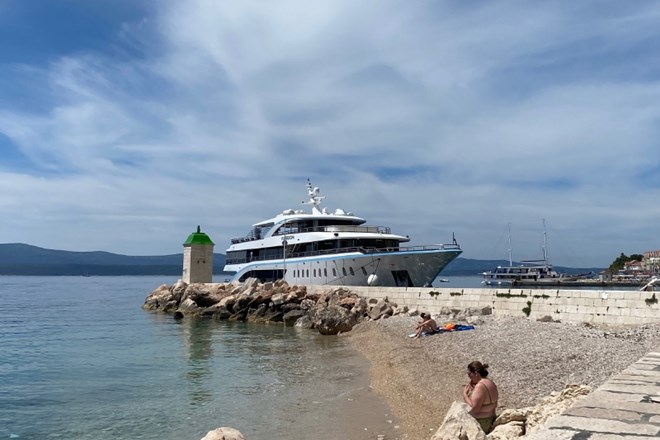 Obisk najlepših jadranskih otokov z luksuzno ladjo po sprejemljivi ceni