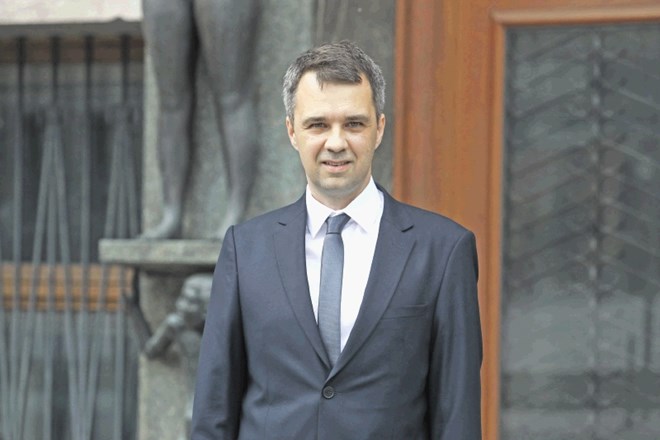 Spopad na pravosodnem ministrstvu: Dikaučič si ni želel ob sebi ministra v senci